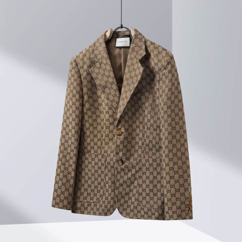 G*u*i coats
